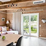 Himos Stonelake - Two Saunas And A Hot Tub Jämsä