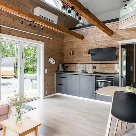 Himos Stonelake - Two Saunas And A Hot Tub Villa Jämsä